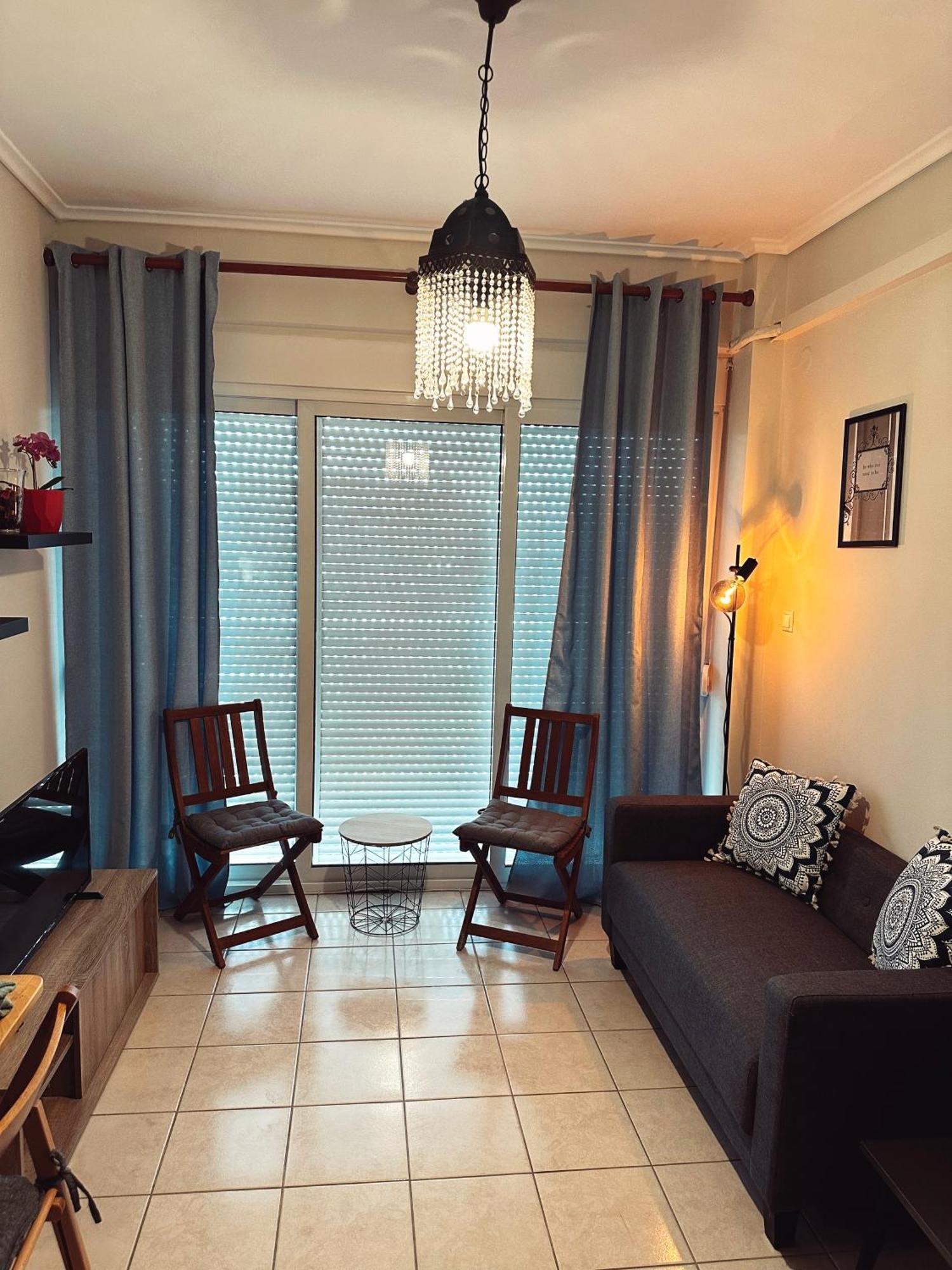 Homely Flat Near Airport Apartment Thessaloniki