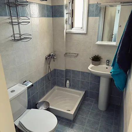 Homely Flat Near Airport Thessaloniki Exterior photo