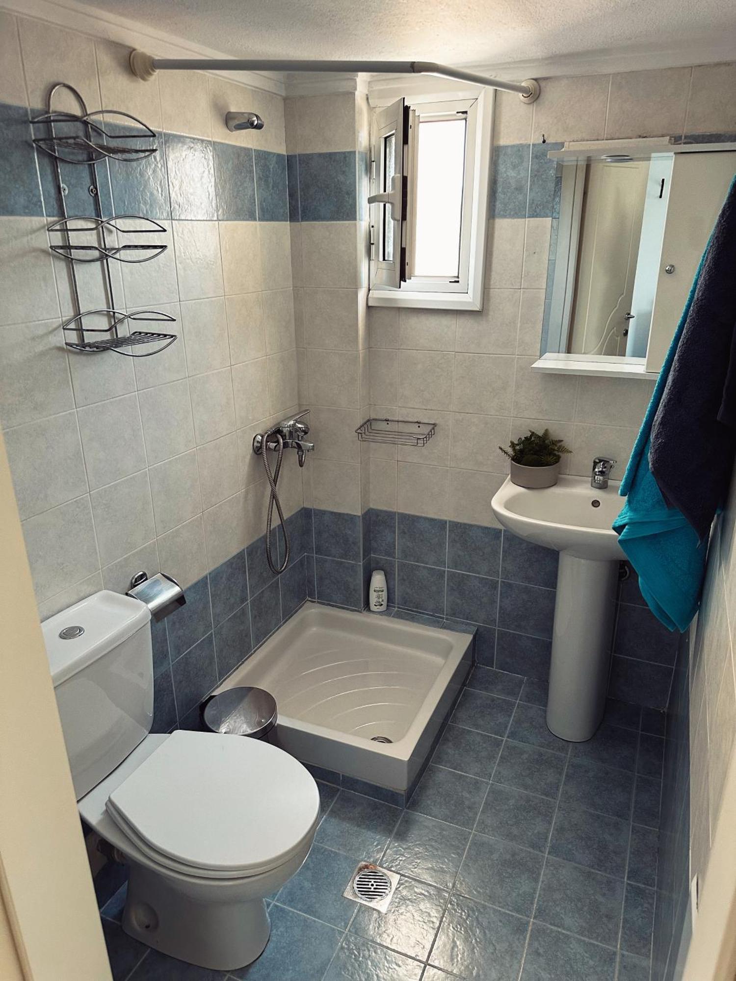 Homely Flat Near Airport *